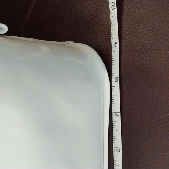 EUC Younique Makeup Bag with Goodies - Picture 10 of 14